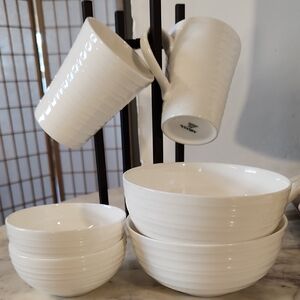 Mikasa | Swirl White 6 Piece Set 2 Cups | 2 Soup Bowls | 2 Fruit Bowls